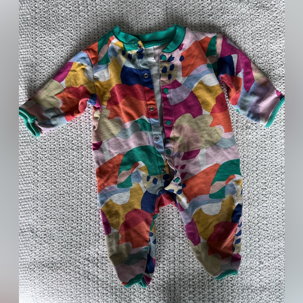 H&M multicolour jump suit 6-12 months play condition